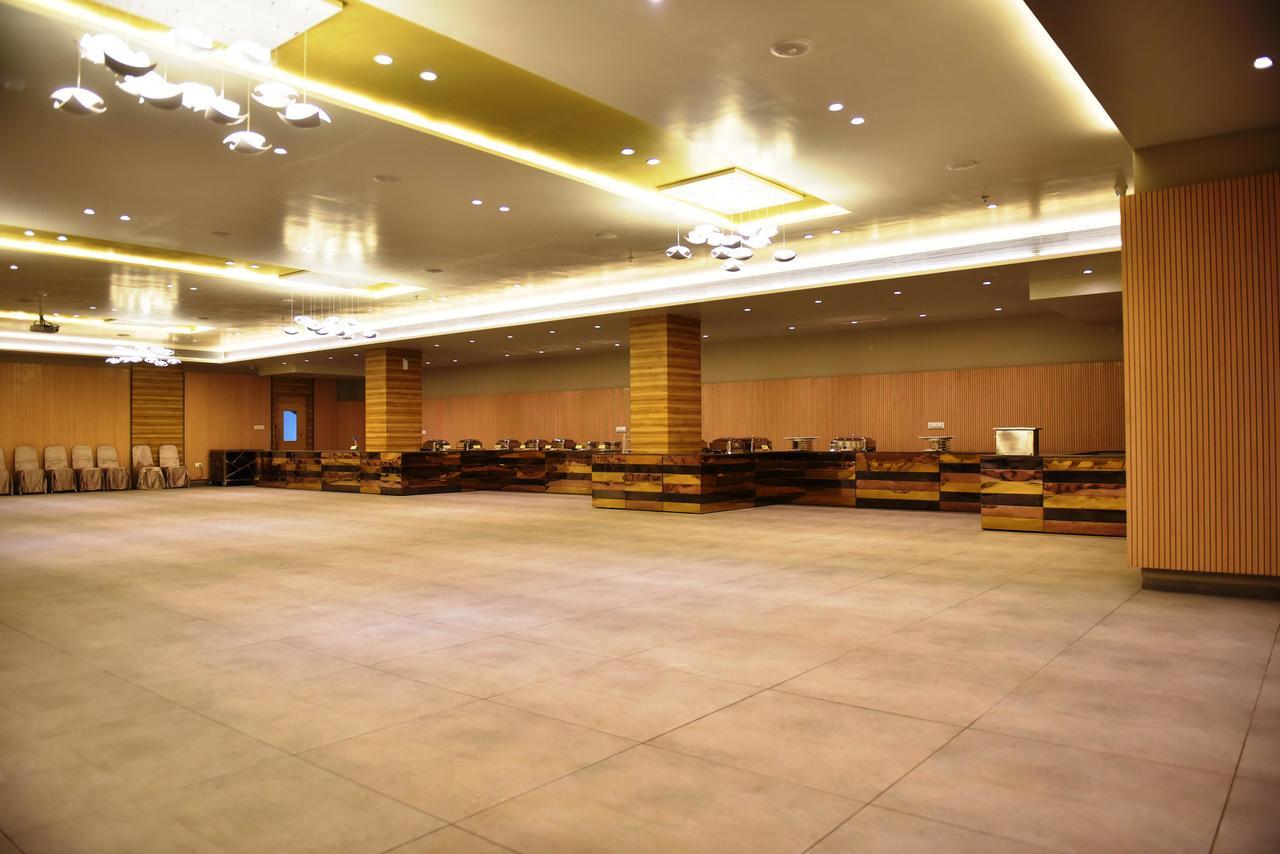 The Panchvati Hotel Rajkot Eksteriør bilde